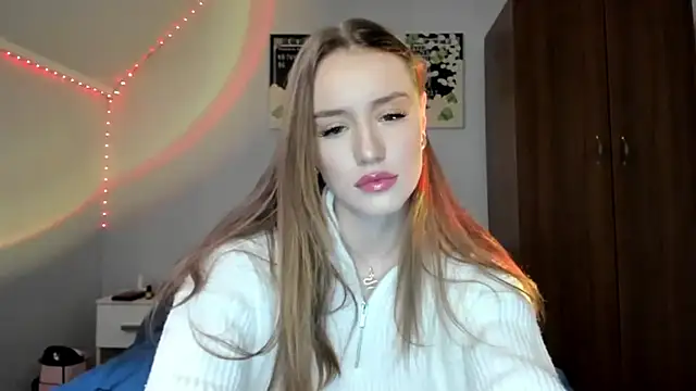 tinyglow online show from December 2025 06:23:01 PM