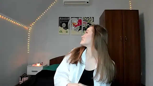 tinyglow online show from December 2025 02:19:01 PM