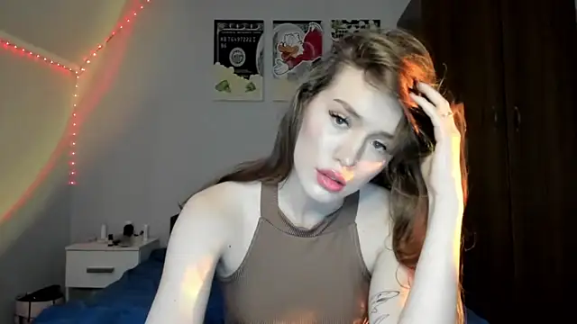 tinyglow online show from December 2025 12:04:01 AM