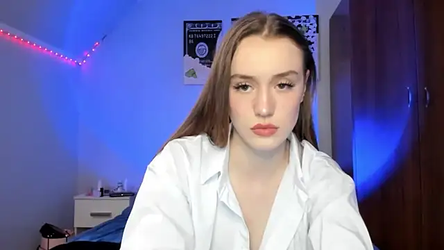 tinyglow online show from May 2026 10:59:01 PM