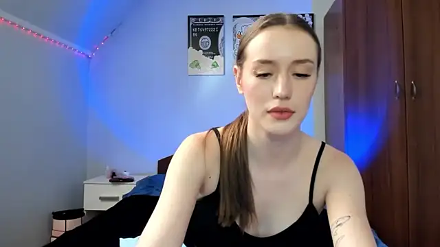 tinyglow online show from June 2026 08:52:01 PM