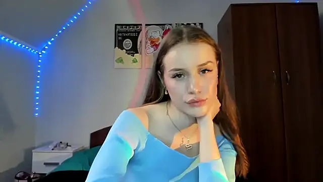 tinyglow online show from December 2025 04:50:01 PM