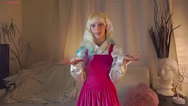 Snapshot of BeverlyWahoske chatting on November 2025 09:07:01 PM BeverlyWahoske online show from November 2025 09:07:01 PM