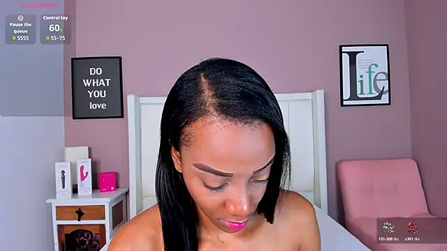 SandyAdaeze online show from December 2025 12:04:01 PM