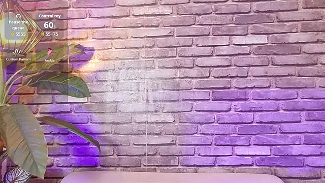  ivone online show from November 2025 06:56:02 PM