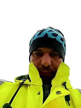 Snapshot of Motosz chatting on November 2025 11:36:01 AM Motosz online show from November 2025 11:36:01 AM