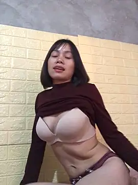 Trangbabylove online show from March 2026 05:10:02 AM