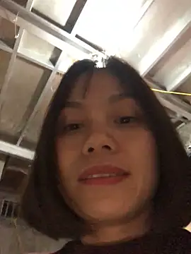 Trangbabylove online show from March 2026 05:28:02 PM