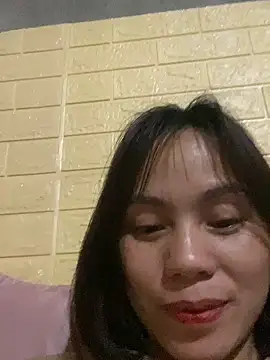 Trangbabylove online show from April 2026 05:08:02 PM