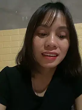 Trangbabylove online show from April 2026 04:53:01 PM