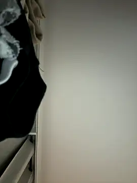Luna MaskedMan online show from January 2026 12:37:02 AM