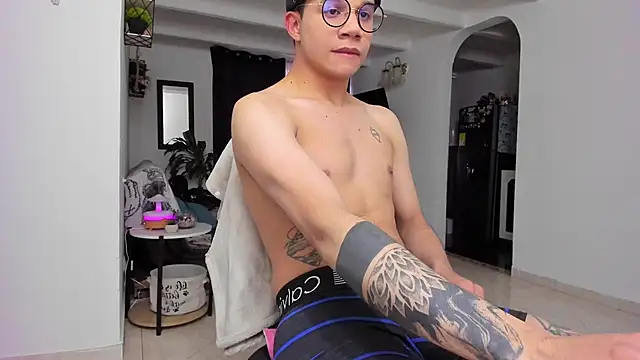 Snapshot of MarcoKostov chatting on December 2025 10:21:02 PM MarcoKostov online show from December 2025 10:21:02 PM