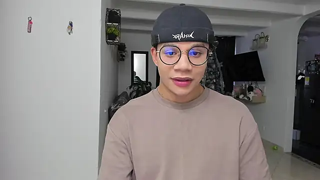 Snapshot of MarcoKostov chatting on November 2025 10:21:02 PM MarcoKostov online show from November 2025 10:21:02 PM