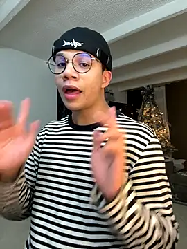 Snapshot of MarcoKostov chatting on November 2025 02:33:01 AM MarcoKostov online show from November 2025 02:33:01 AM