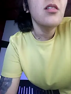 Melinerd online show from March 2026 06:08:01 PM