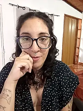 Melinerd online show from November 2025 07:14:01 PM