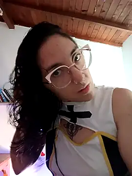 Melinerd online show from April 2026 06:14:01 PM