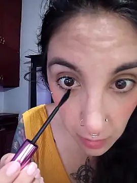 Melinerd online show from March 2026 06:15:01 PM