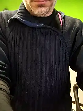 platone09 online show from December 2025 01:48:02 PM