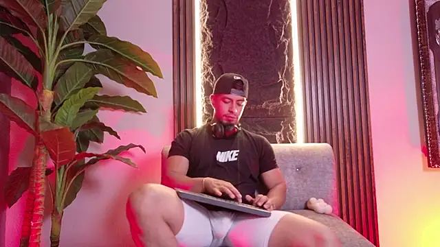 Ethan king  online show from November 2025 02:40:01 PM