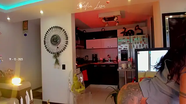 sofiasexhot online show from December 2025 01:02:02 PM