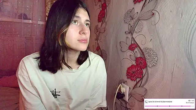 KristinaScott online show from December 2025 04:32:02 PM