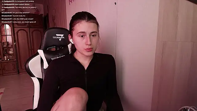 KristinaScott online show from March 2026 03:28:01 PM