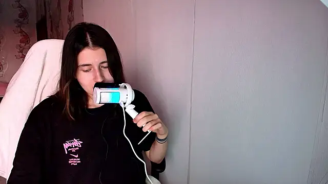 KristinaScott online show from January 2026 01:47:02 PM