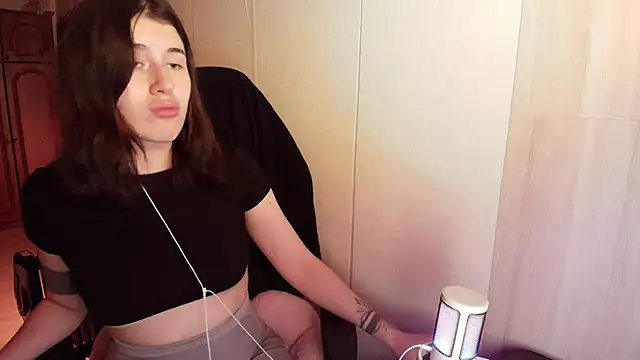 KristinaScott online show from February 2026 06:08:02 PM