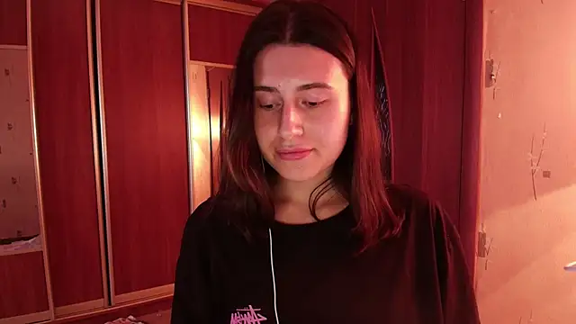 KristinaScott online show from April 2026 03:40:02 PM