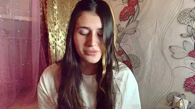 Snapshot of KristinaScott chatting on November 2025 03:46:02 PM KristinaScott online show from November 2025 03:46:02 PM