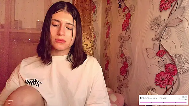 Snapshot of KristinaScott chatting on December 2025 06:58:02 PM KristinaScott online show from December 2025 06:58:02 PM