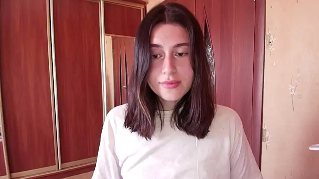 KristinaScott online show from April 2026 02:46:01 PM