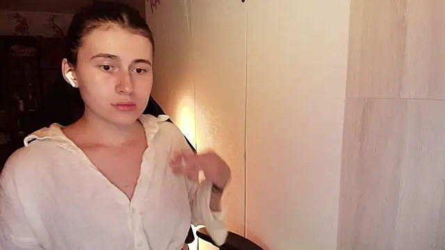 KristinaScott online show from February 2026 06:40:02 PM