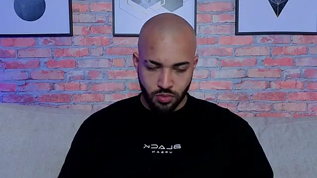 Chris Varden online show from April 2026 07:04:01 PM