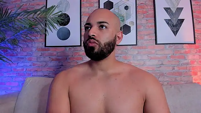 Chris Varden online show from April 2026 07:10:02 PM