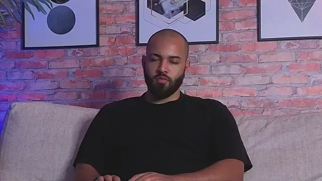 Chris Varden online show from April 2026 07:40:02 PM