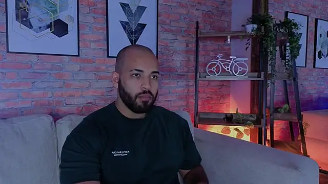 Chris Varden online show from May 2026 07:20:02 PM