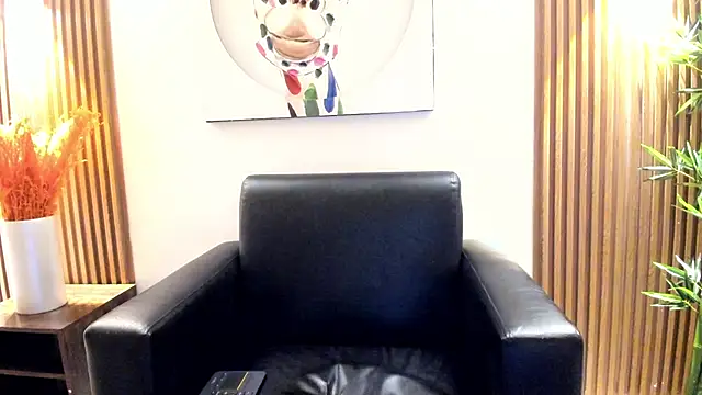 Emily Frostt online show from May 2026 12:44:01 PM