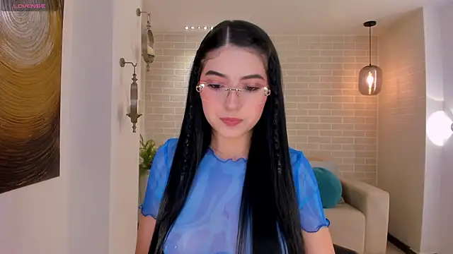 HaileyRoss  online show from April 2026 01:51:02 AM