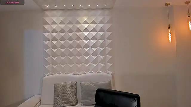 HaileyRoss  online show from March 2026 12:04:02 PM