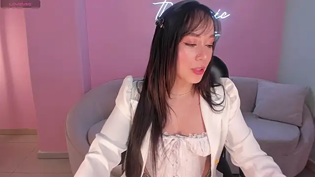 ZaraKafruni online show from March 2026 04:02:02 AM