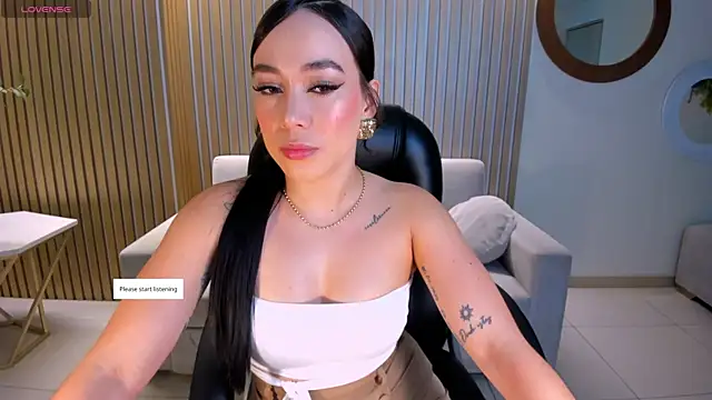 Snapshot of ZaraKafruni chatting on April 2026 04:26:01 AM ZaraKafruni online show from April 2026 04:26:01 AM
