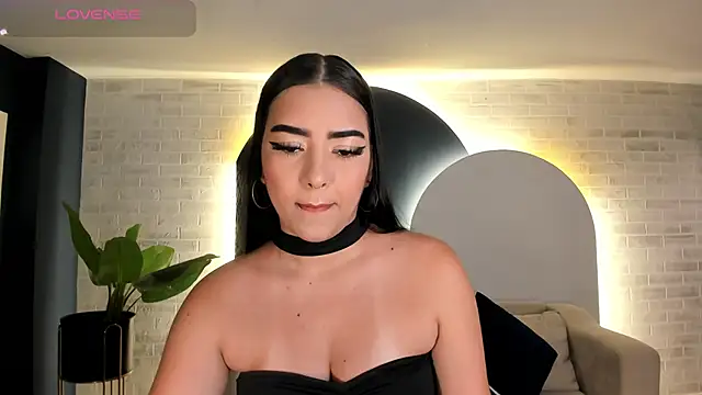 SophieLanne online show from December 2025 04:08:01 AM