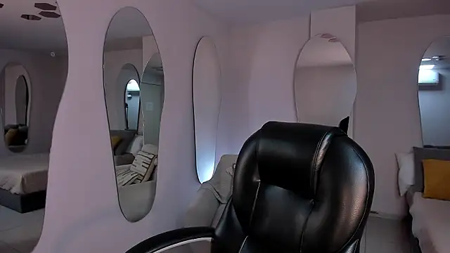 SophieLanne online show from March 2026 11:27:02 PM