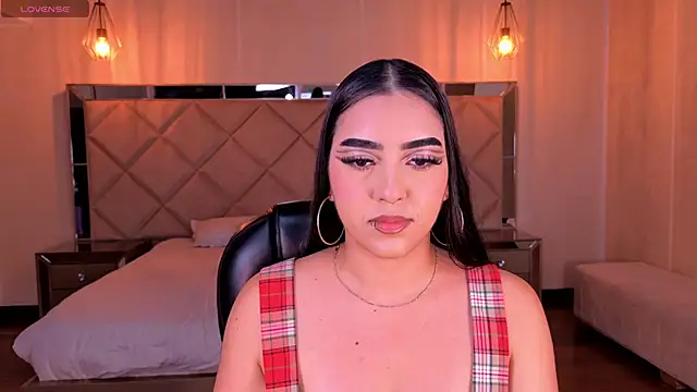 SophieLanne online show from June 2026 04:40:02 AM