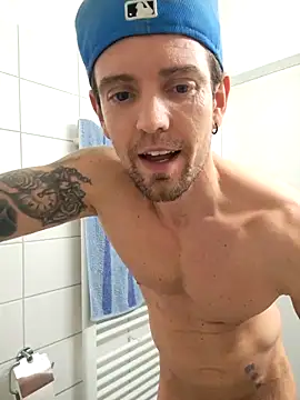 Snapshot of Mystery_Mark chatting on February 2026 07:03:01 PM Mystery Mark online show from February 2026 07:03:01 PM