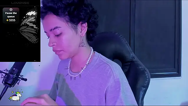 Anny Kiitty online show from March 2026 05:24:02 PM