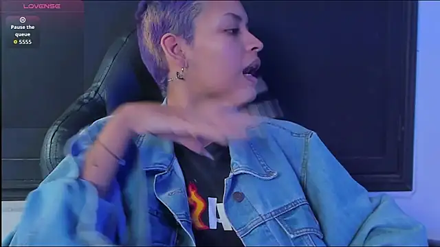 Anny Kiitty online show from November 2025 04:23:01 AM