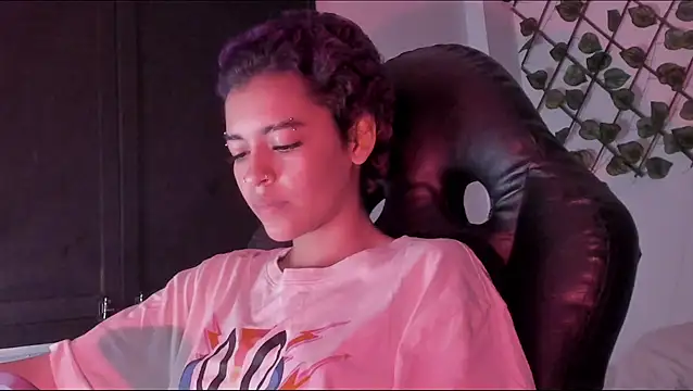 Anny Kiitty online show from February 2026 03:06:01 AM